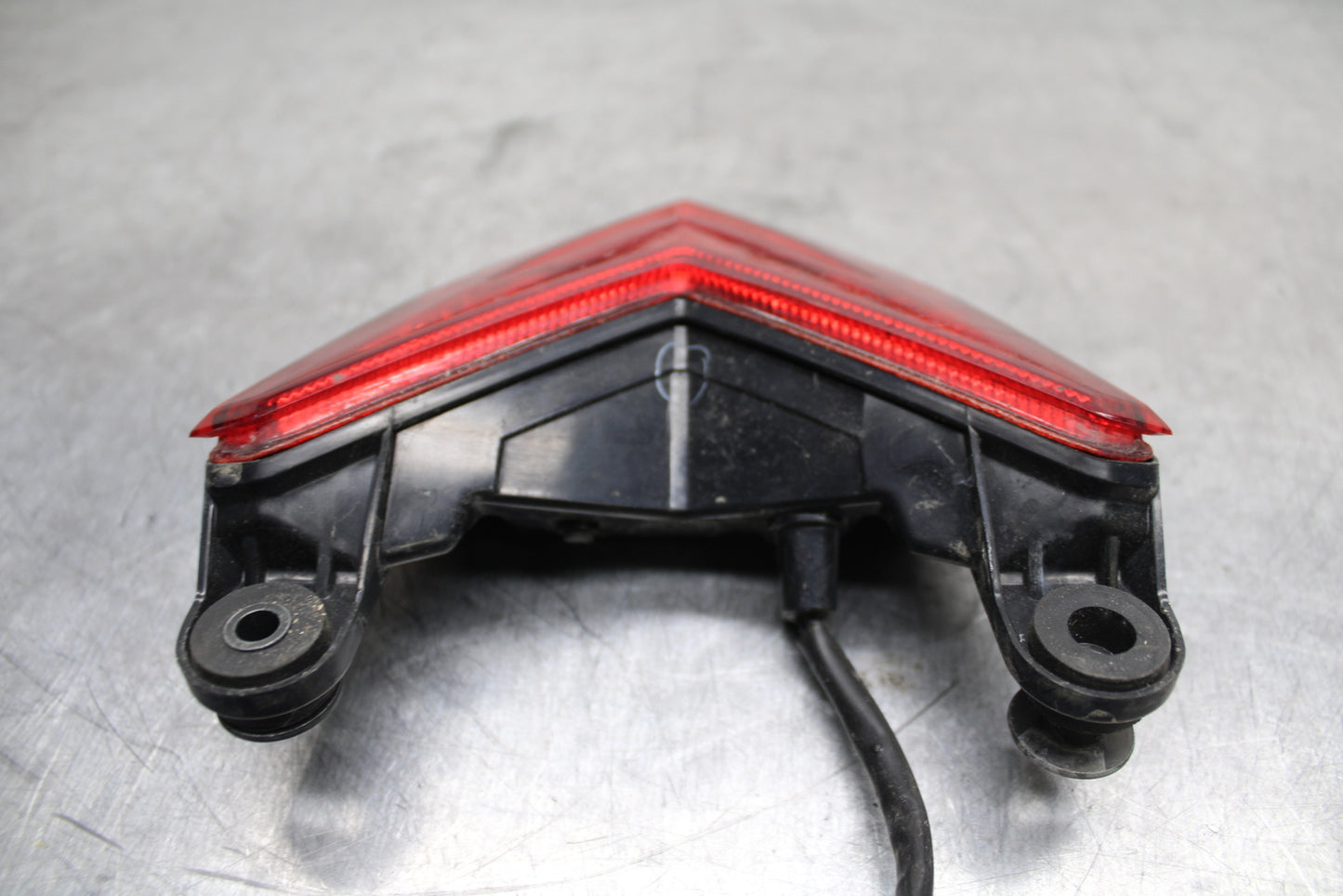 13-17 KAWASAKI NINJA ZX6R ZX636E REAR TAIL TAILLIGHT BACK BRAKE LIGHT BB735