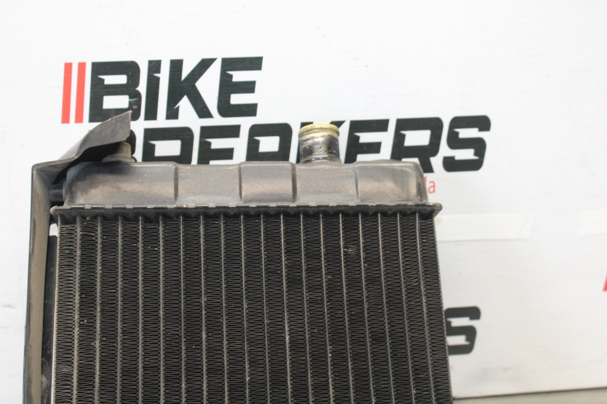 84 HONDA INTERCEPTOR 1000 VF1000F ENGINE RADIATOR MOTOR COOLING RADIATER  BB878