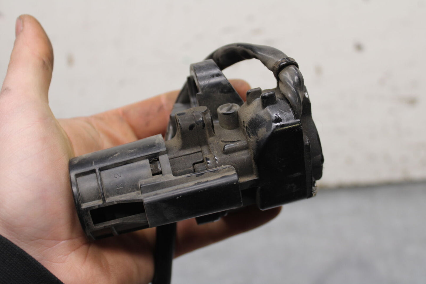 12-13 KAWASAKI Z1000 IGNITION LOCK KEY SET W/ GAS CAP AND SEAT LOCK BB743