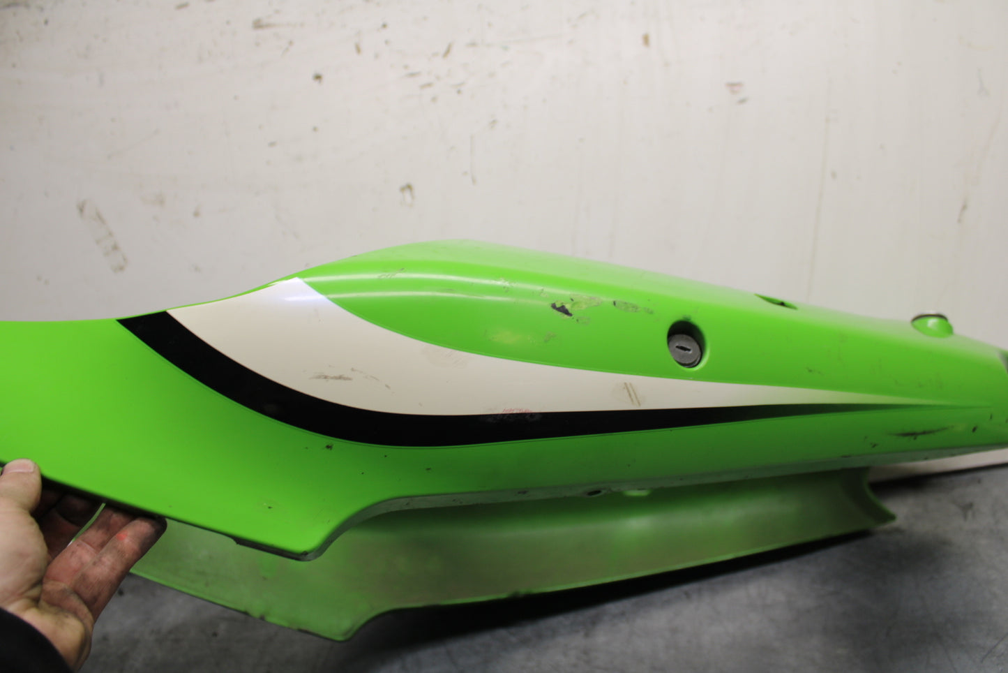 00-02 KAWASAKI NINJA ZX6R REAR BACK TAIL FAIRING COWL SHROUD BB750