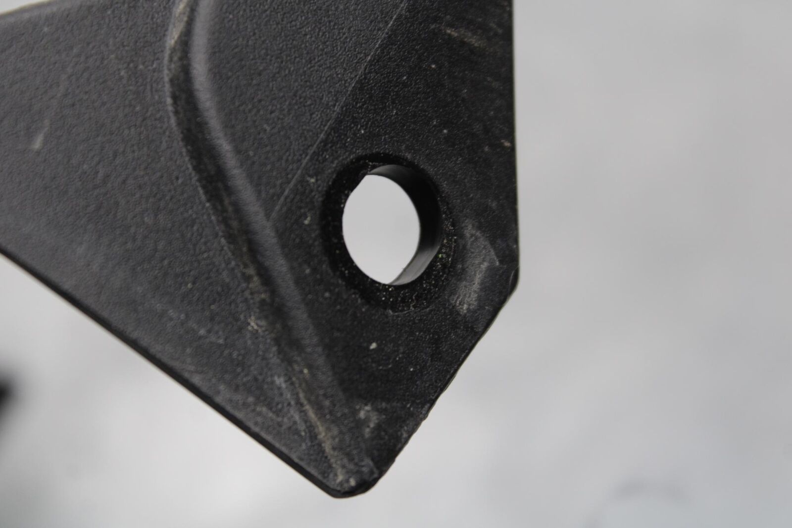 20 KAWASAKI Z400 ER400 ABS REAR BACK DRIVE CHAIN GUARD COVER SHIELD BB586