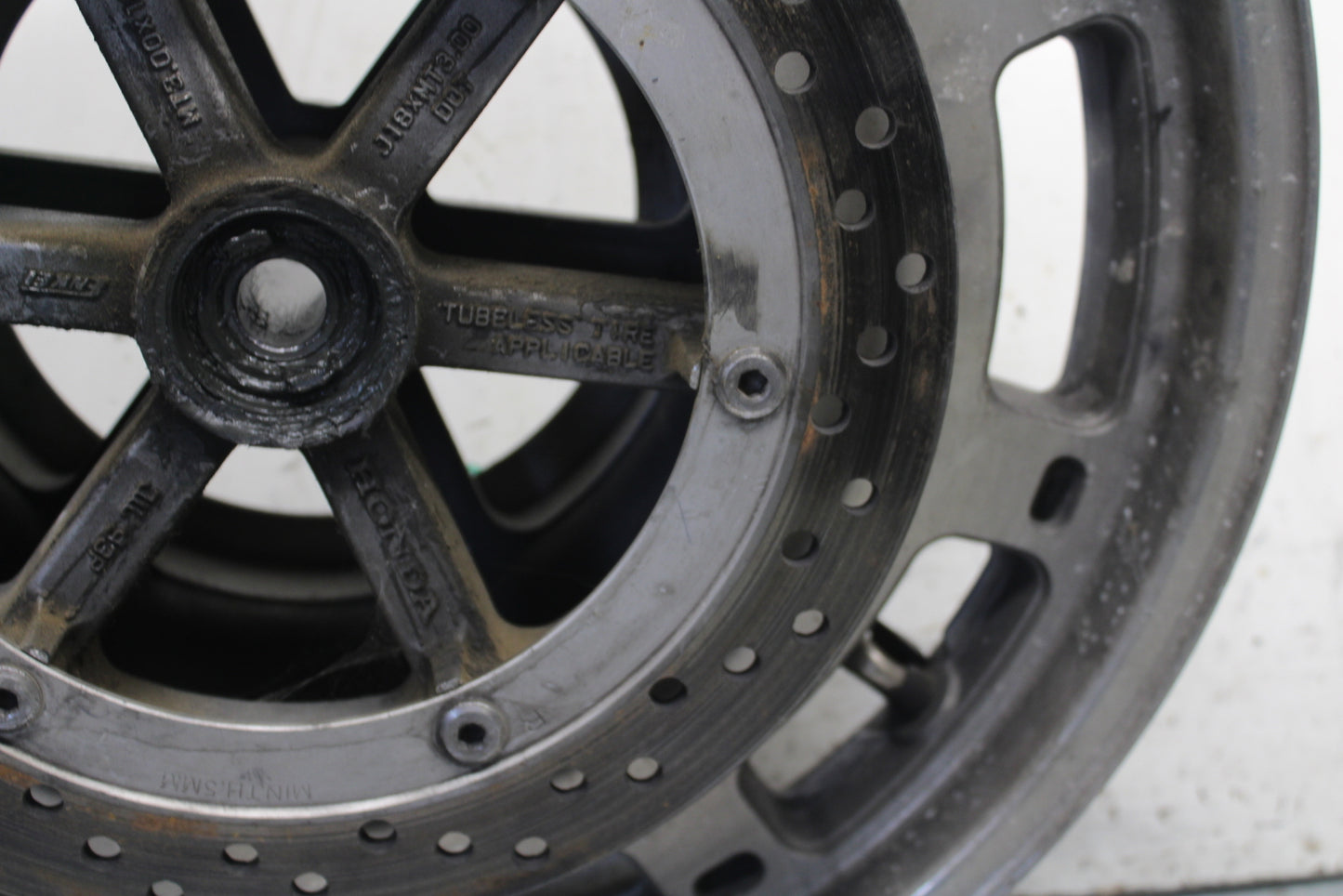 93-00 HONDA GOLDWING 1500 GL1500SE FRONT WHEEL FRONT RIM BB700