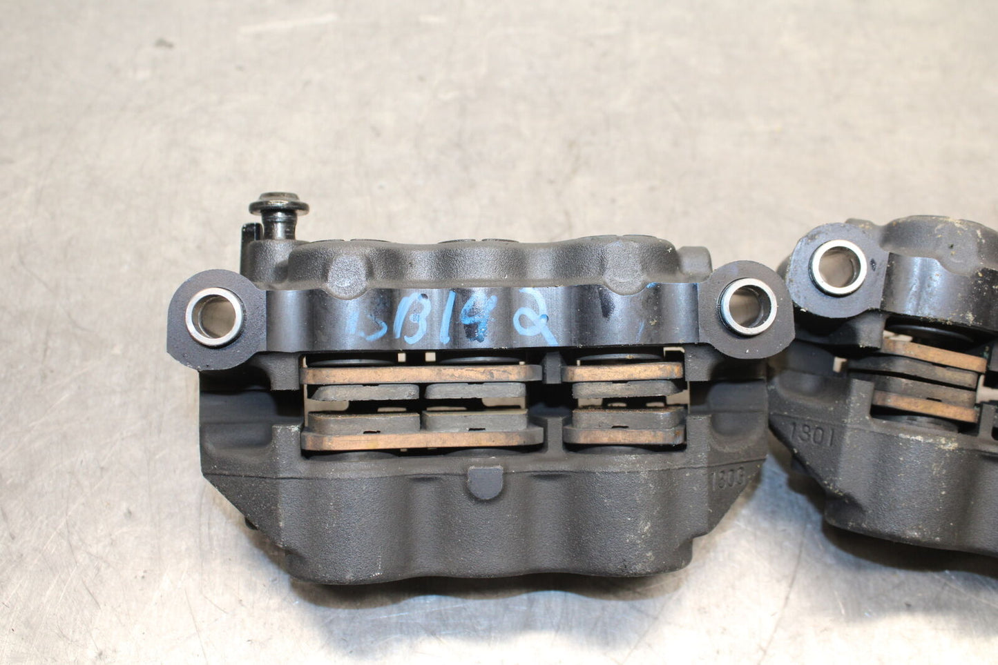 09-14 YAMAHA YZF R1 RIGHT LEFT FRONT BRAKE CALIPER SET PAIR CALIPERS BB118