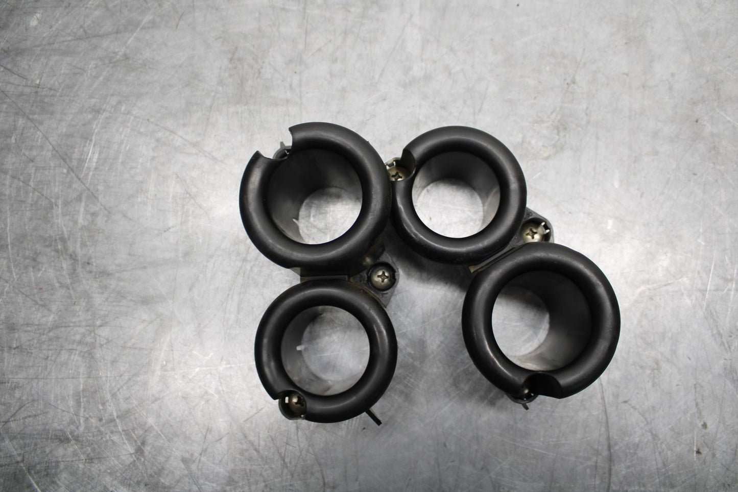 05-06 HONDA CBR600RR  INTAKE VELOCITY STACKS 17225-MEE-000 17226-MEE-000 BB479