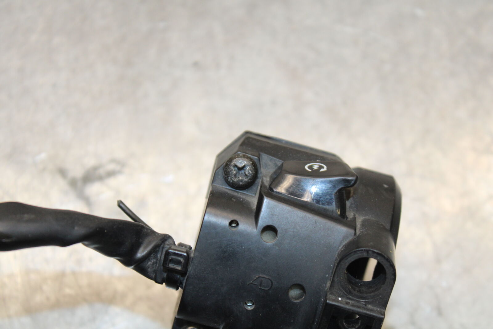 05-06 SUZUKI GSXR1000 RIGHT CLIP ON HANDLE KILL OFF START SWITCH SWITCHES BB677