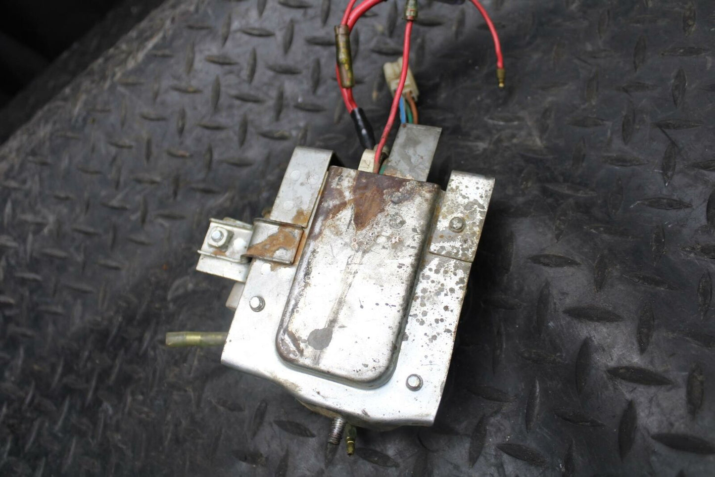 71 YAMAHA L5 RECTIFIER VOLTAGE REGULATOR PLATE CONDENSER BB230