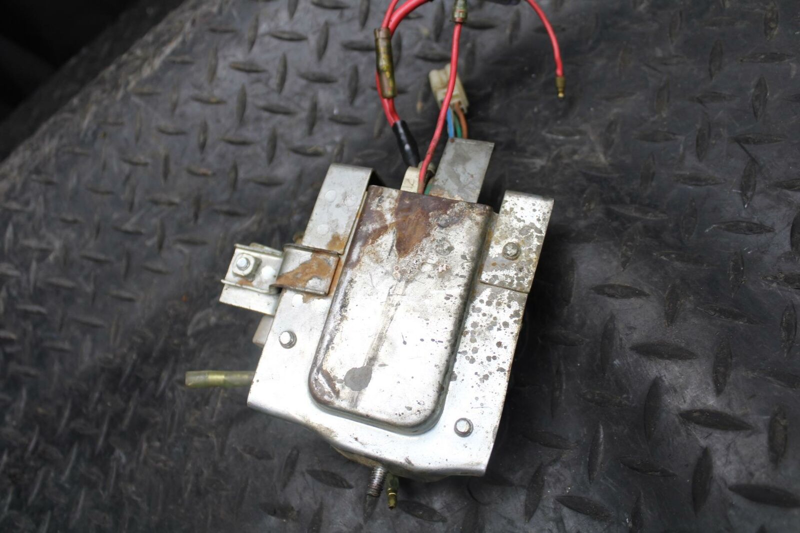 71 YAMAHA L5 RECTIFIER VOLTAGE REGULATOR PLATE CONDENSER BB230