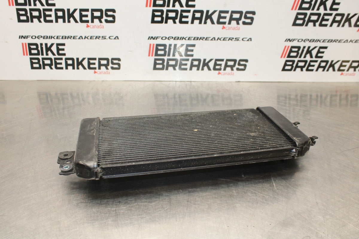 15 SUZUKI BOULEVARD C50 ENGINE COOLER COOLING RADIATOR RADIATER BB775