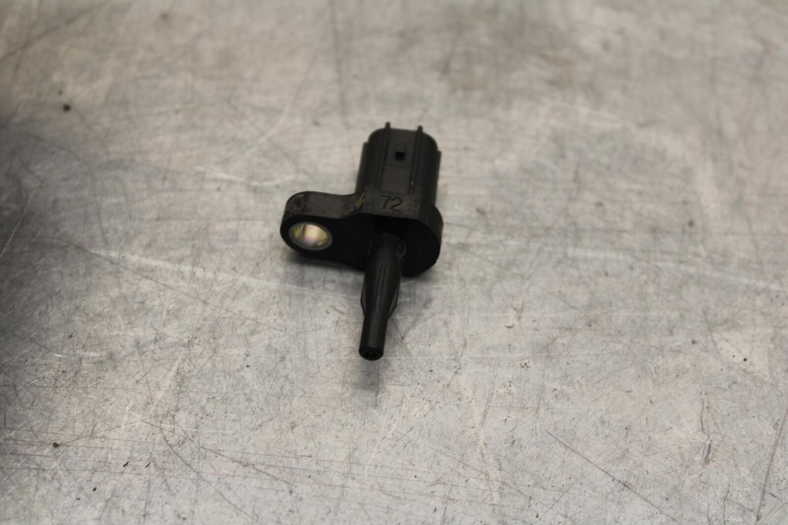 2012 Yamaha FZ8 AIR INTAKE TEMPERATURE TEMP SENSOR BB550