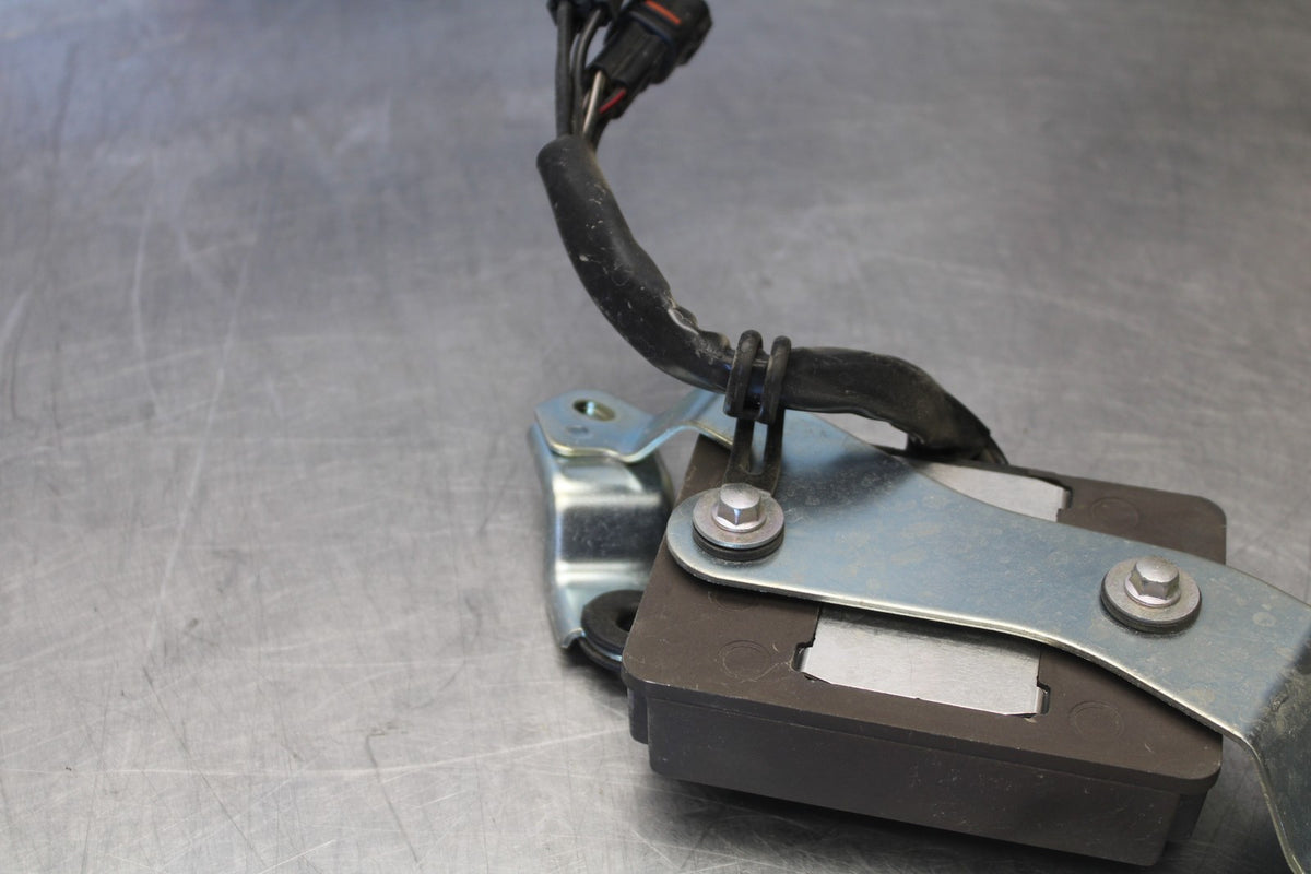 18 SUZUKI GSXR750 RECTIFIER VOLTAGE REGULATOR BB891