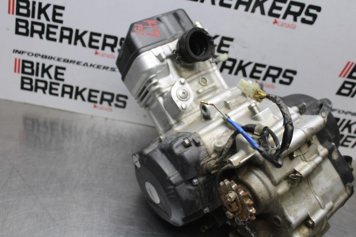 08 HONDA CBR125R ENGINE MOTOR BB804