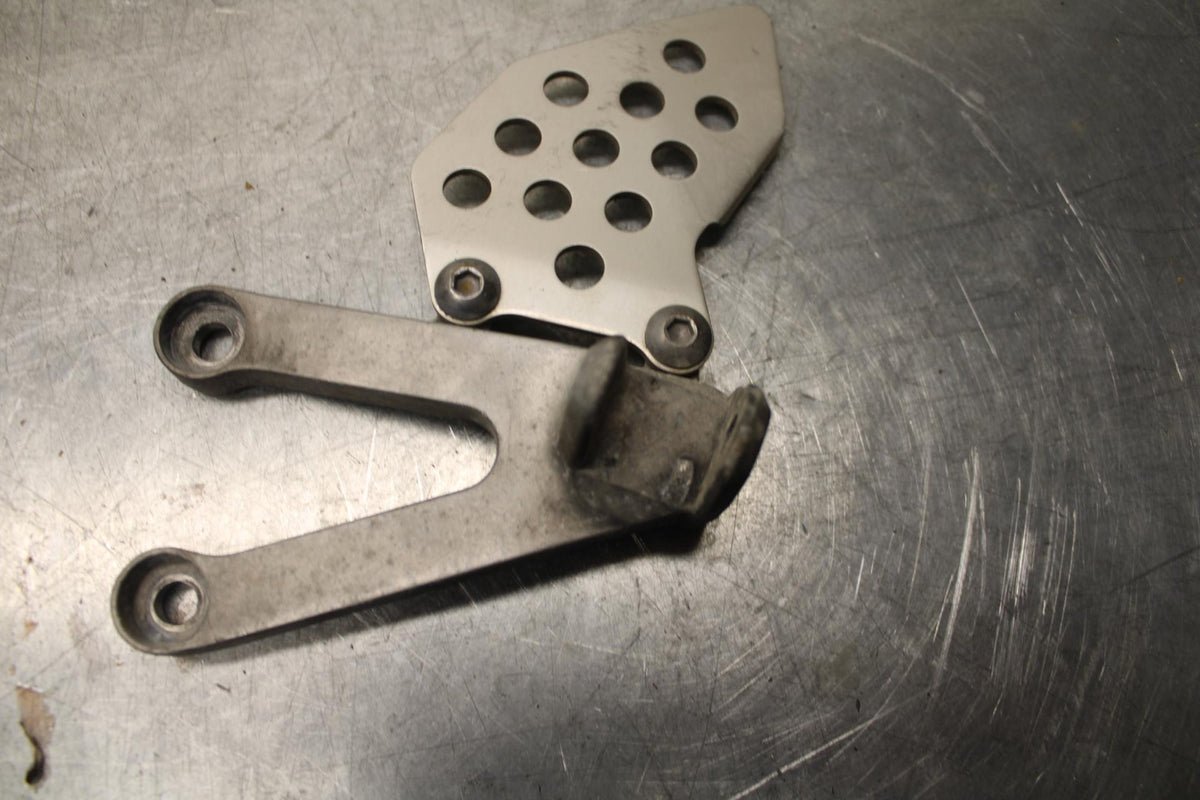 03-04 HONDA CBR600RR LEFT REARSET REAR SET DRIVER FOOT PEG BRACKET MOUNT BB614