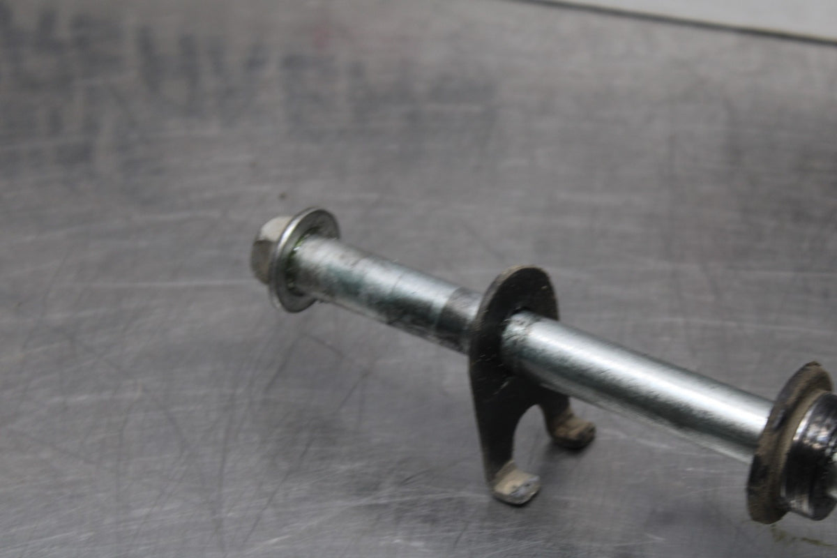 18 HONDA CB500F REAR AXLE BACK WHEEL RIM PIVOT BOLT AXEL BB861