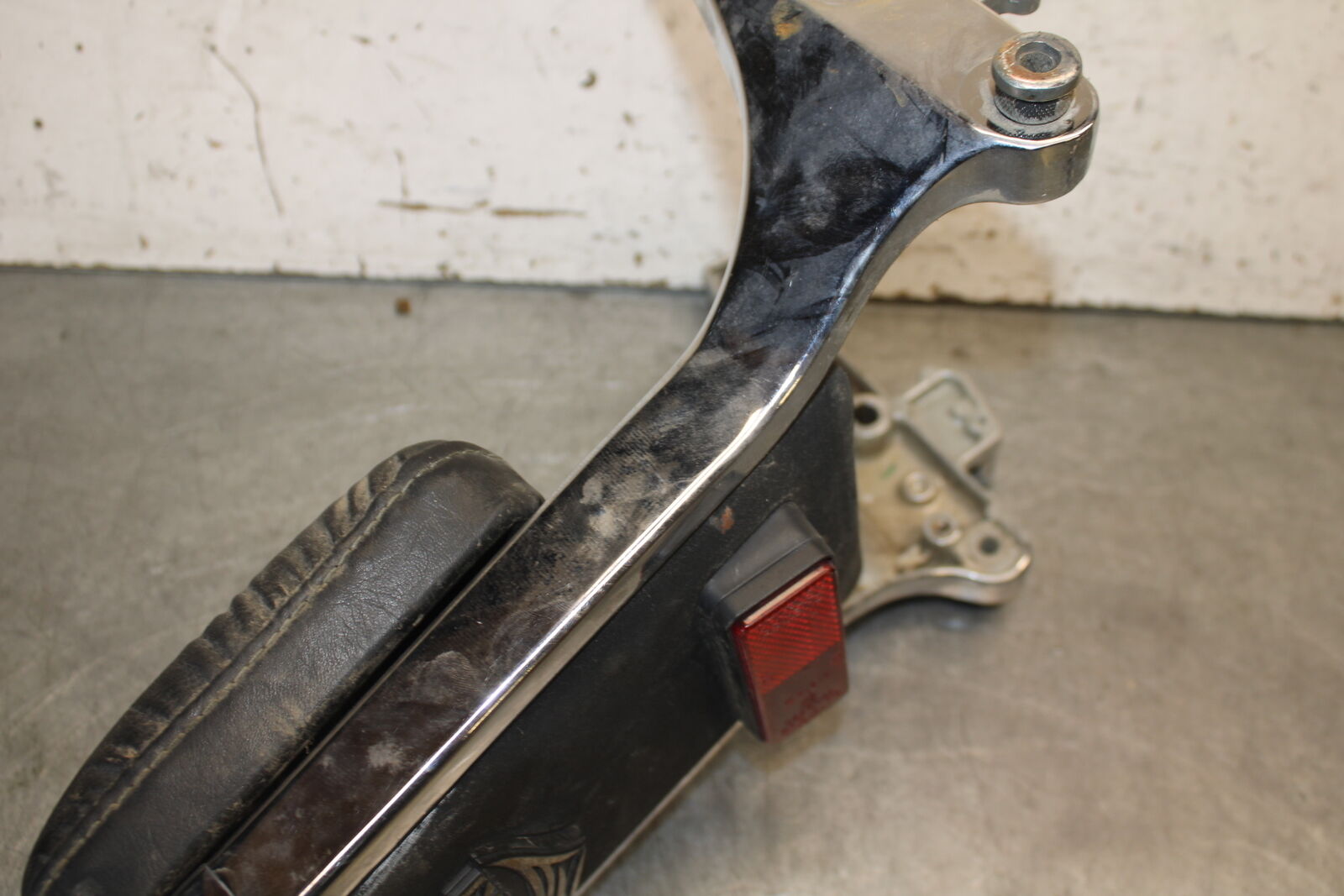 87-03 SUZUKI INTRUDER 1400 VS1400GLP BACK REST SISSY BAR BB702