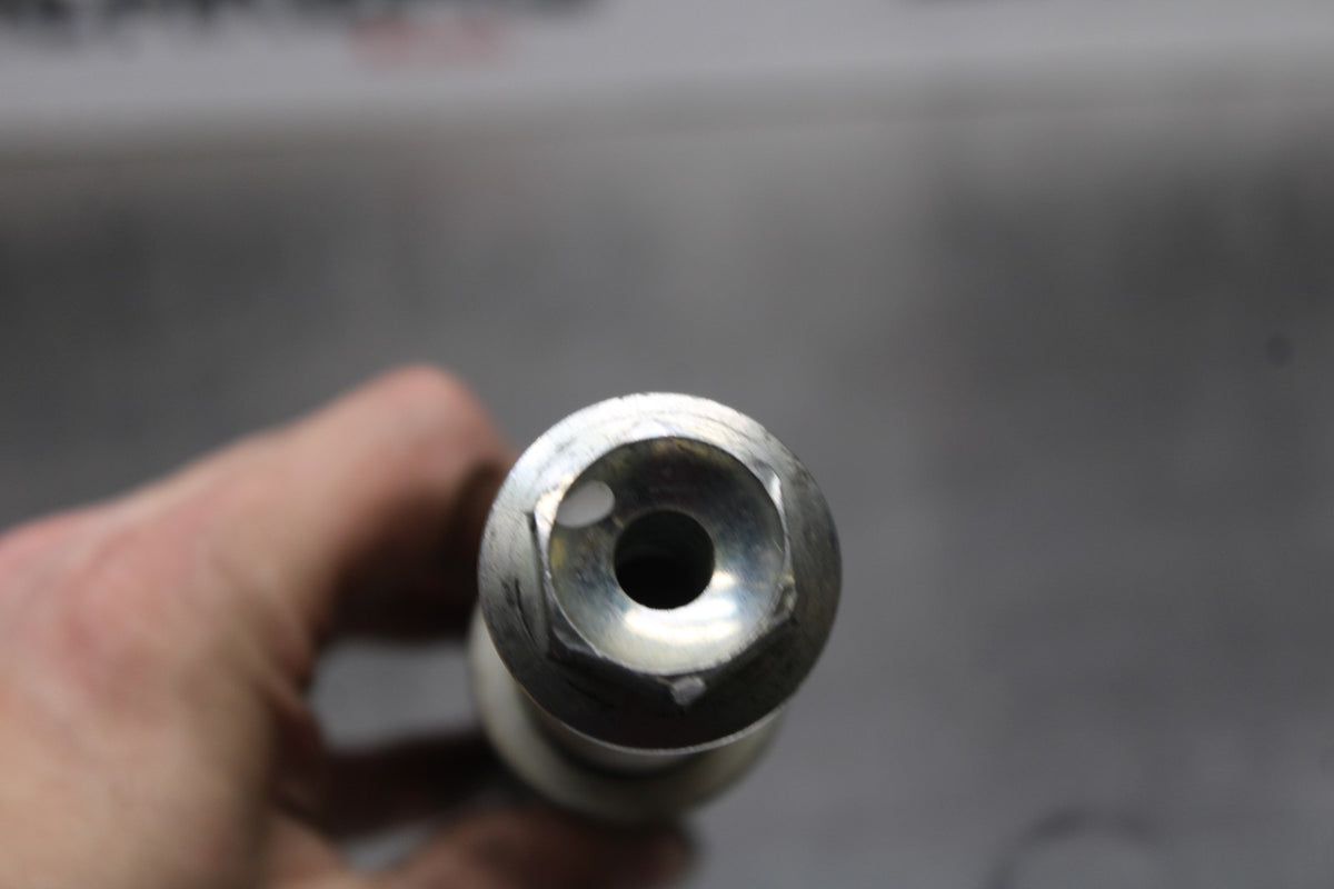 08-10 SUZUKI GSXR 600 FRONT WHEEL RIM AXLE PIVOT BOLT BB202