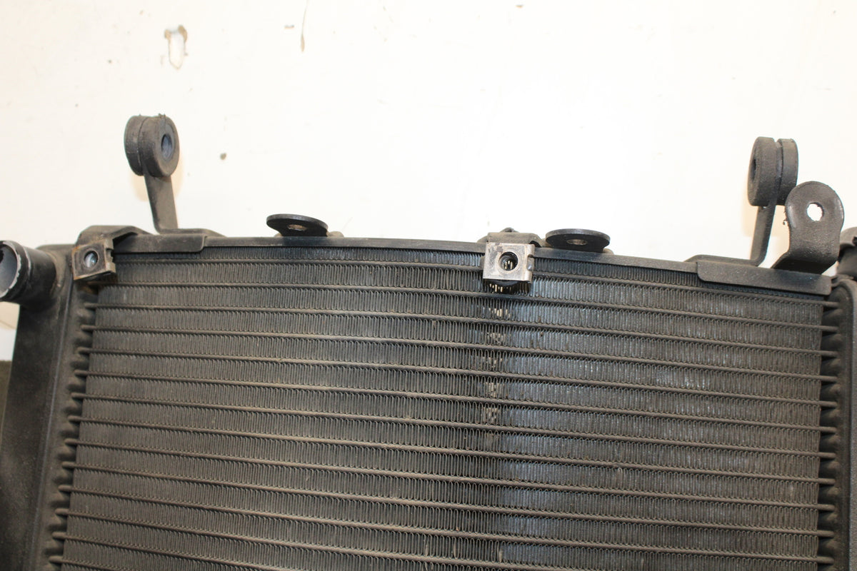 03-05 YAMAHA YZF R6  ENGINE RADIATOR MOTOR COOLER COOLING RADIATER BB751