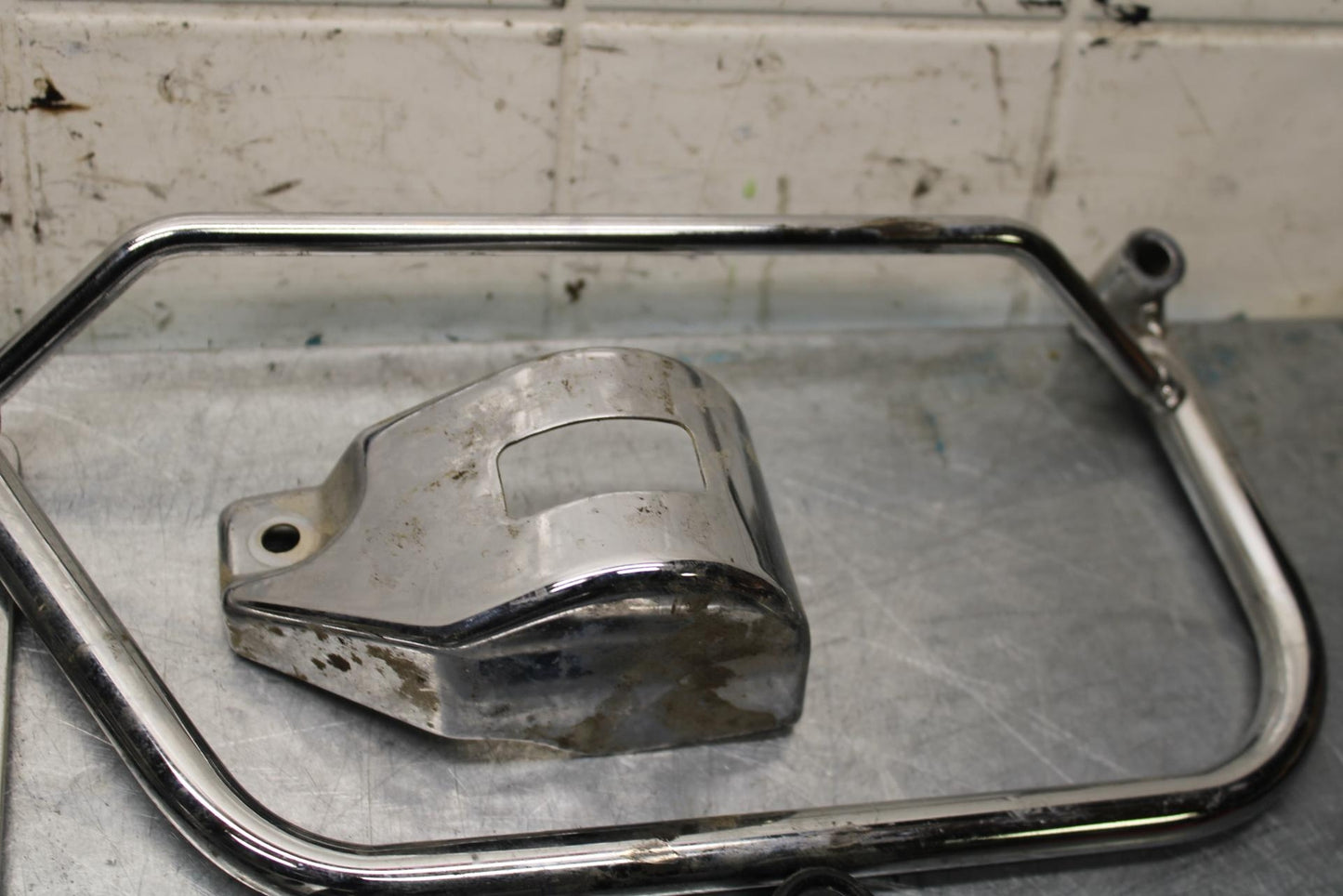 2005 Kawasaki Vulcan 1600 VN1600A ASSORTED CHROME BITS BRACKETS COVERS BB574