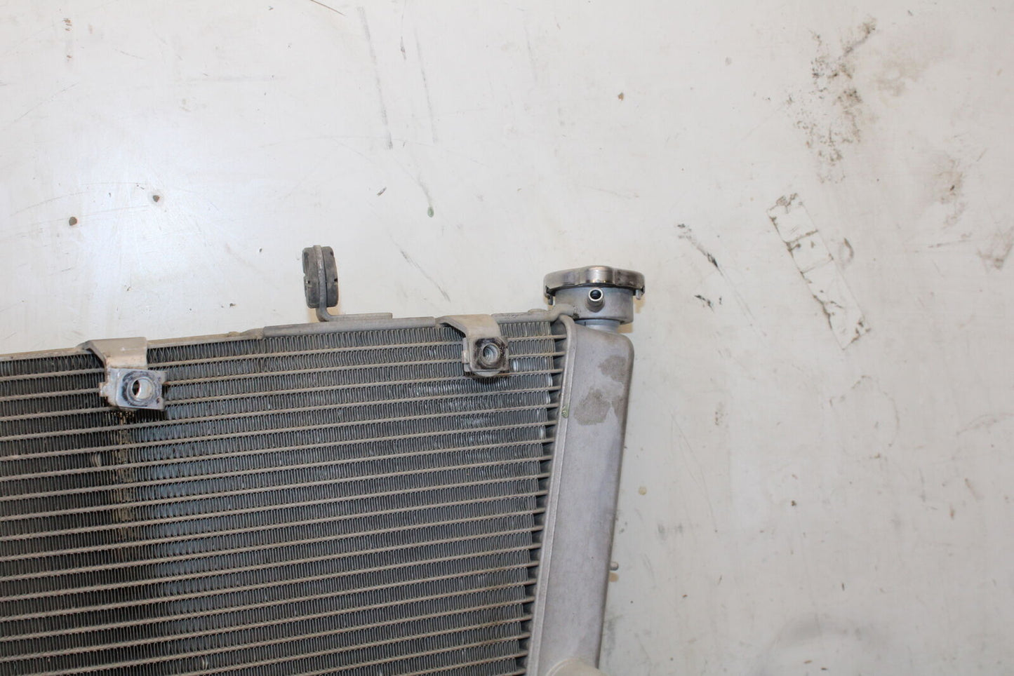 06-07 SUZUKI GSXR 600 ENGINE RADIATOR MOTOR COOLER COOLING RADIATER  BB694