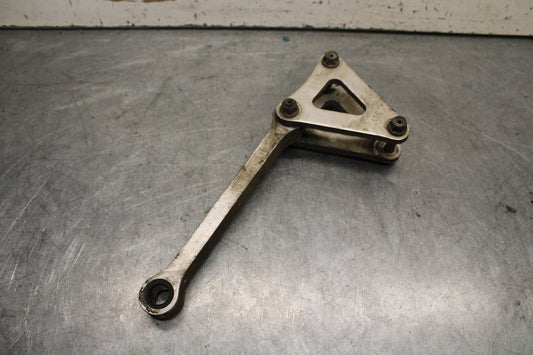 04-06 YAMAHA YZF R1 REAR DOGBONE SHOCK LINKAGE LINK 5VY-2217A-00-00 BB659