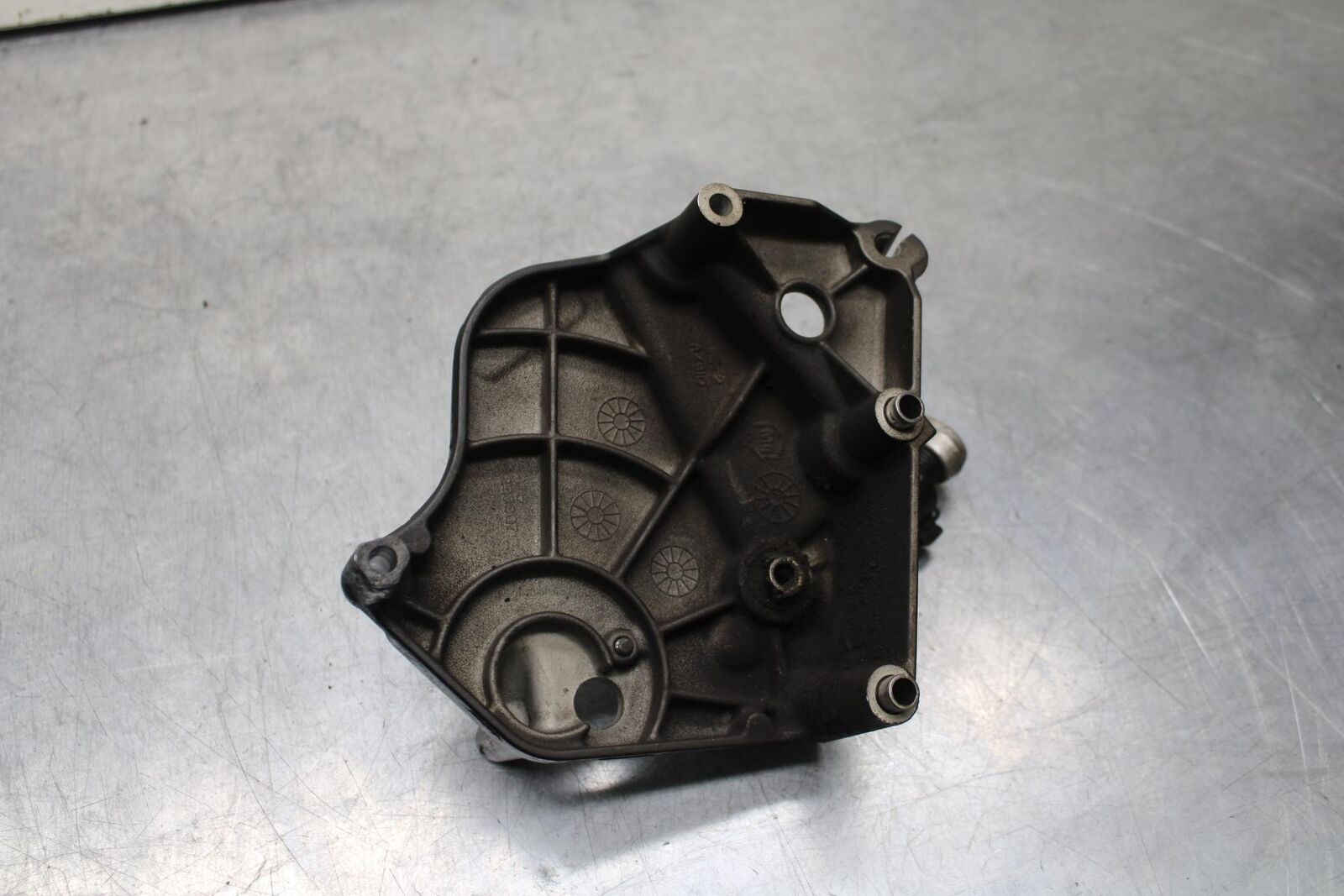 2011 Suzuki GSXR1000 ENGINE SPROCKET COVER BB96