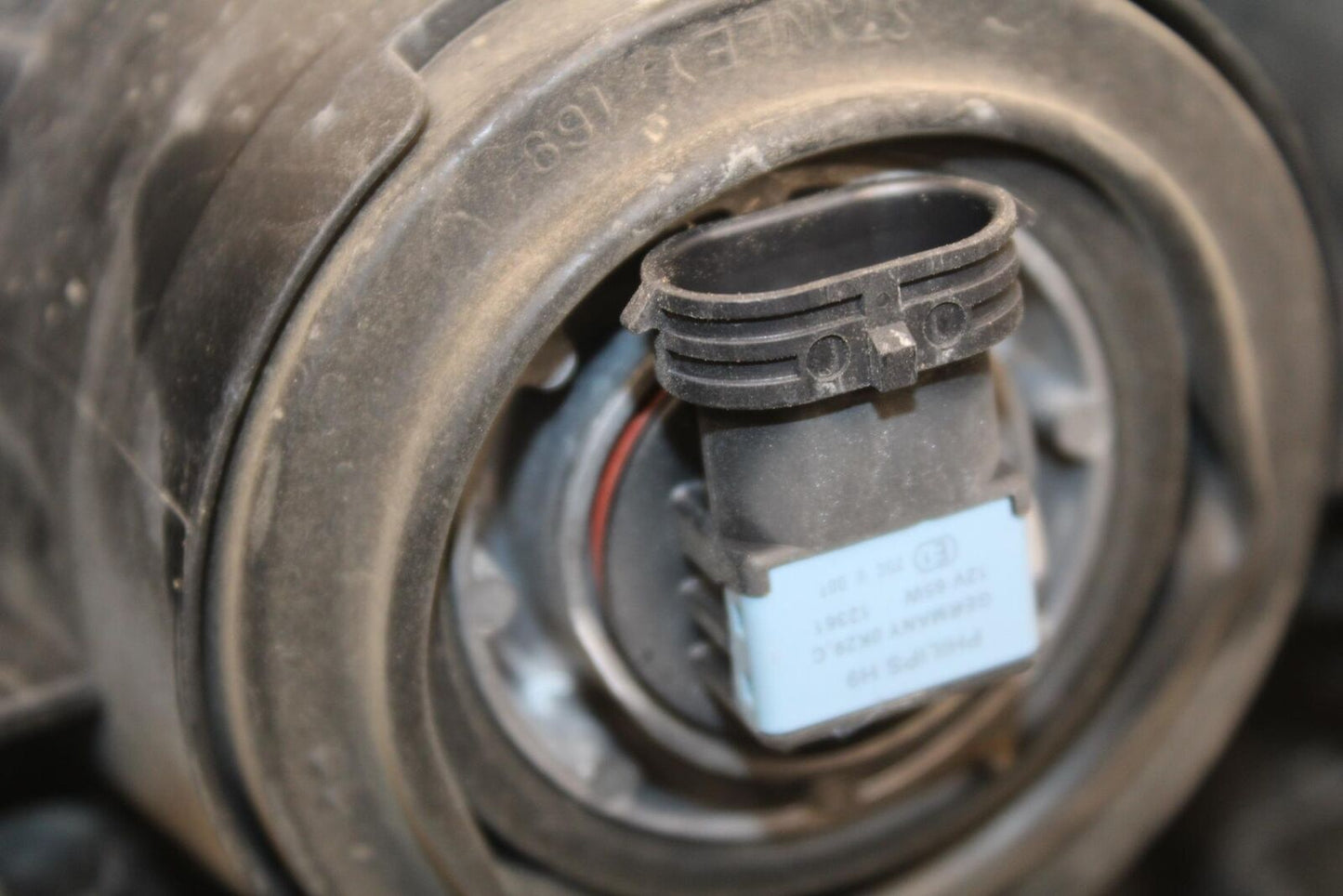 2011 Kawasaki Ninja ZX6R ZX600R FRONT HEADLIGHT LIGHT LAMP 23007-0101 BB587