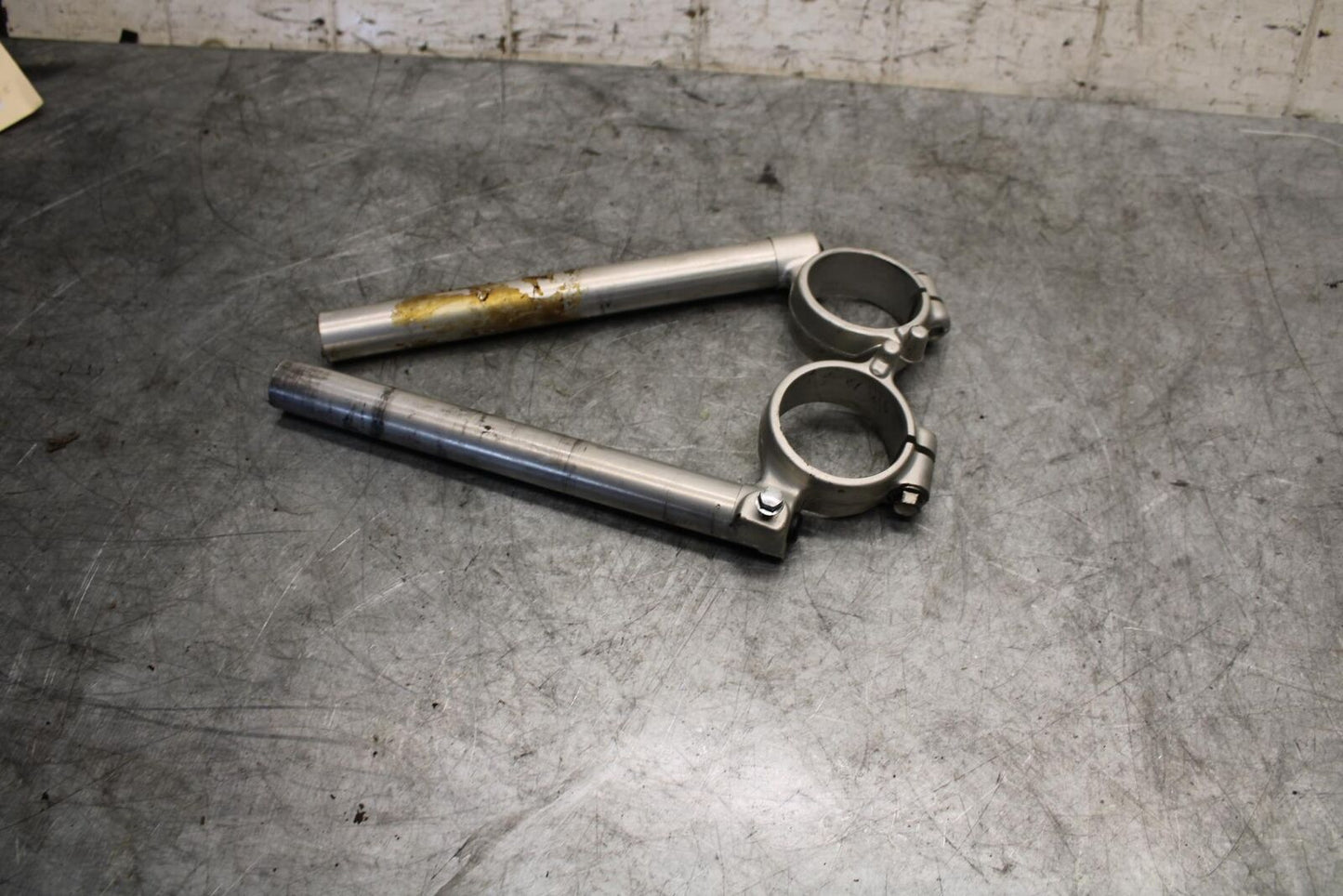06-07 SUZUKI GSXR750 LEFT RIGHT CLIP ON  HANDLEBARS PAIR SET 56111-01H00  BB543