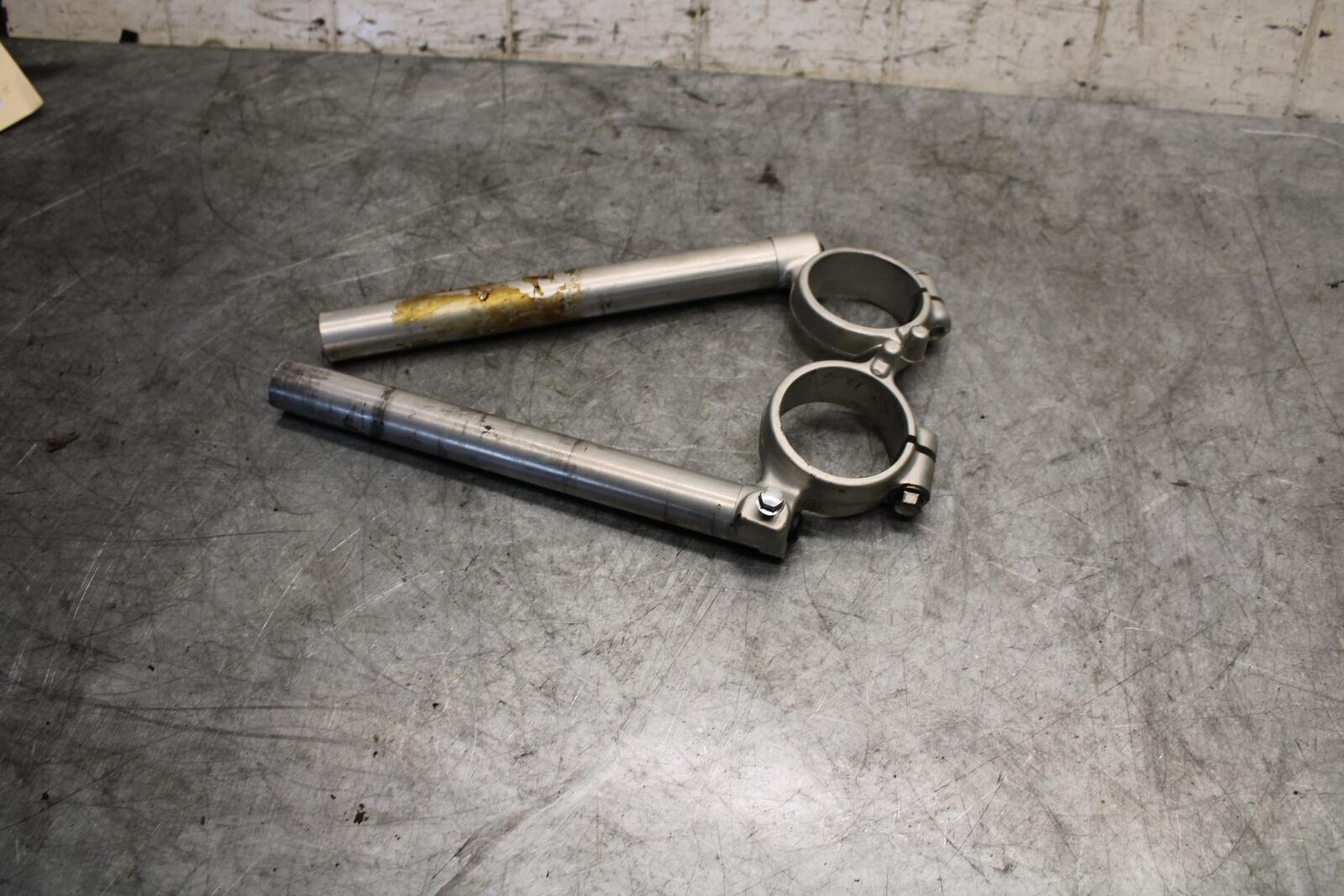06-07 SUZUKI GSXR750 LEFT RIGHT CLIP ON  HANDLEBARS PAIR SET 56111-01H00  BB543