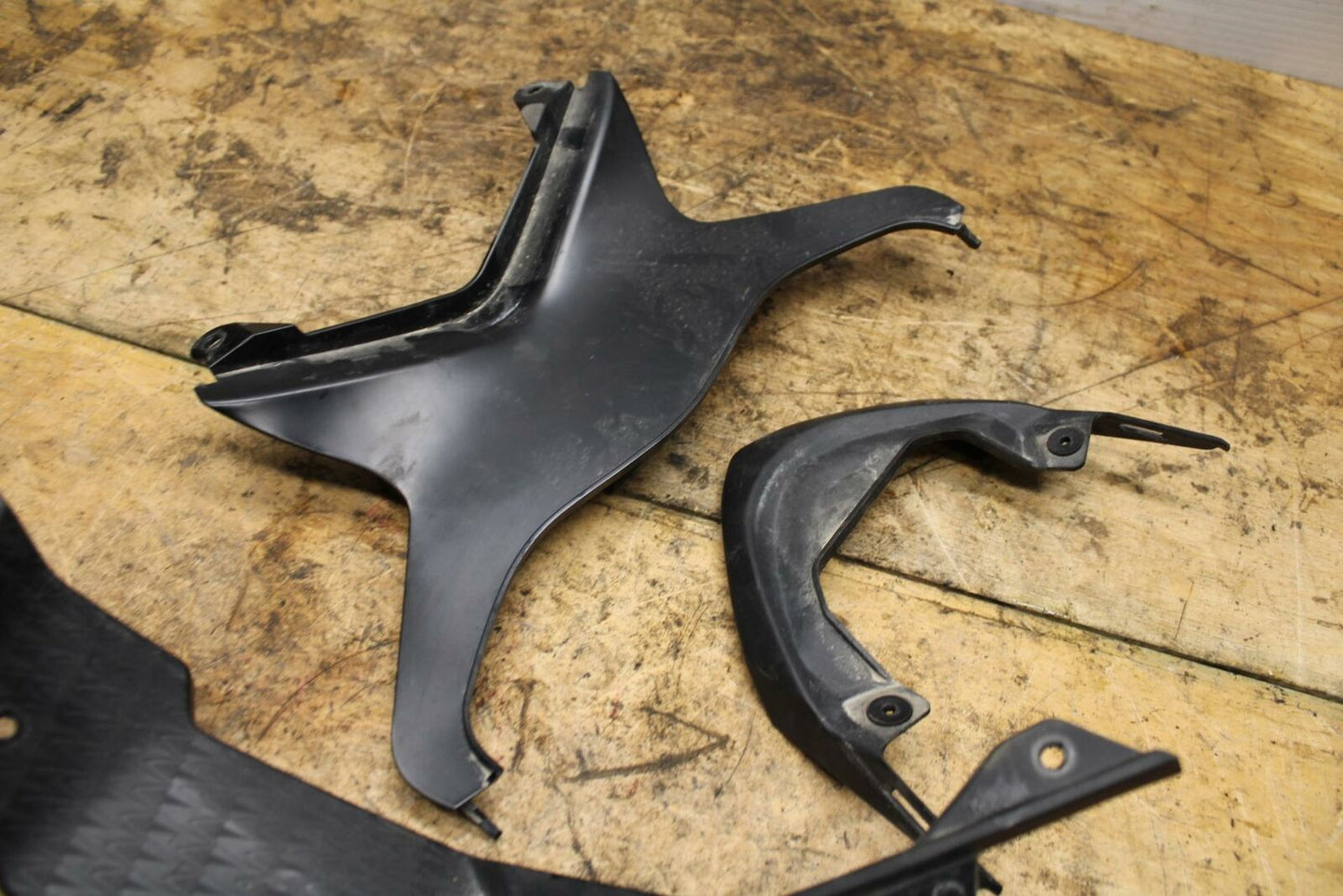 13-18 KAWASAKI NINJA ZX6R LEFT FRONT SIDE SEAT SADDLE PANEL TRIM FAIRING BB342