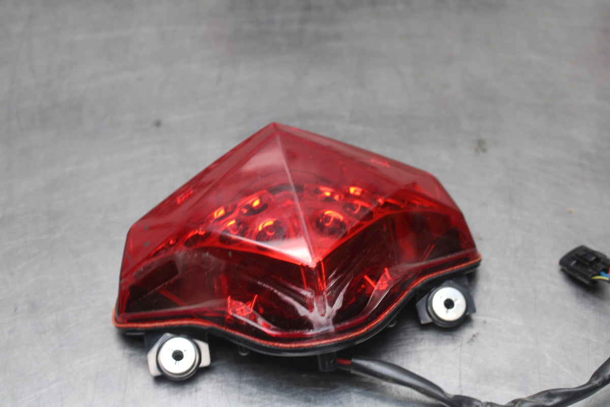 12 KAWASAKI NINJA 650 EX650E REAR TAIL TAILLIGHT BACK BRAKE LIGHT BB926
