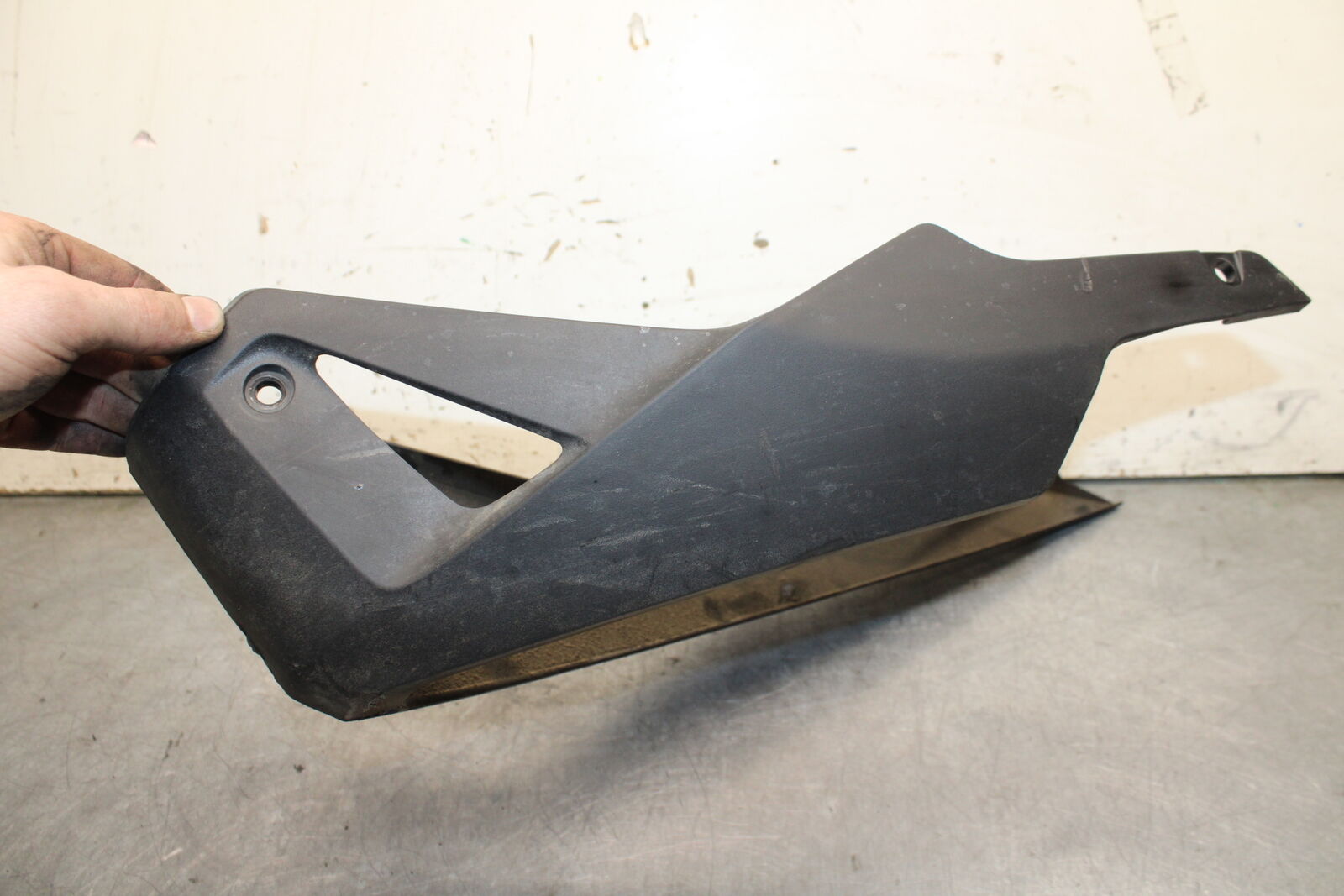 15-16 HONDA CB300F LOWER BOTTOM BELLY FAIRING COWL BB740