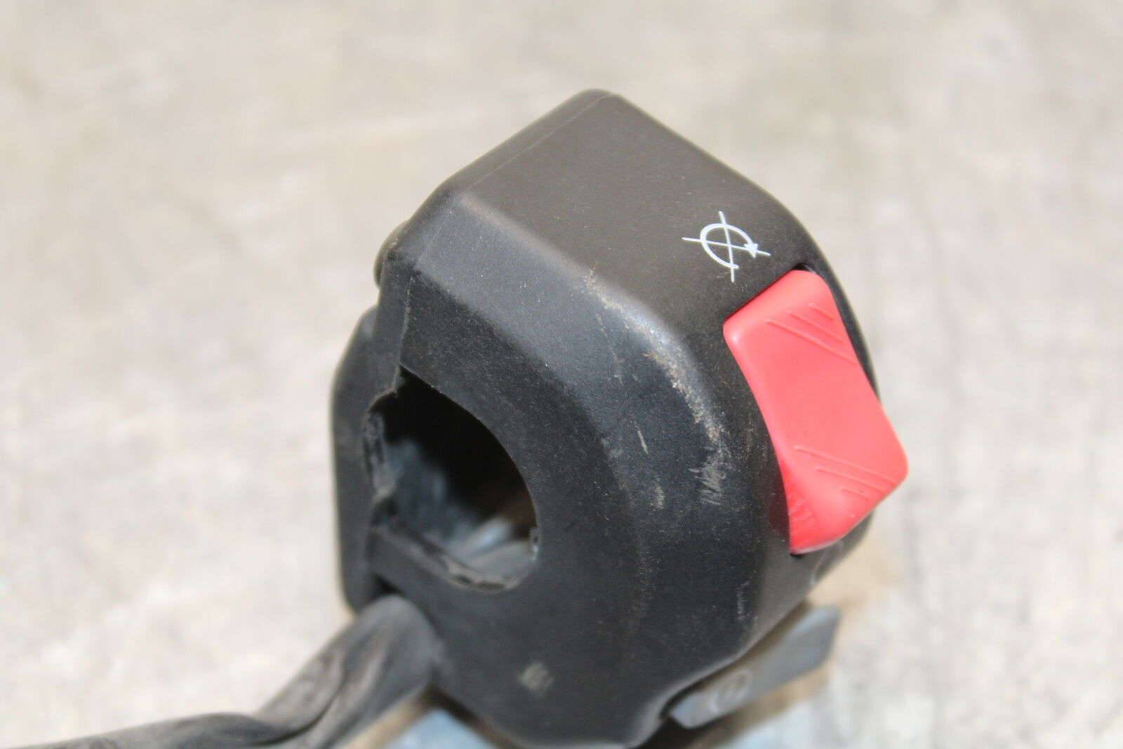 06 YAMAHA YZF R6 RIGHT CLIP ON HANDLE KILL OFF START SWITCH SWITCHES BB716
