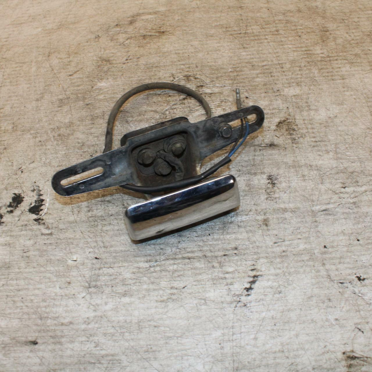 80-81 YAMAHA XS1100 SPECIAL LICENSE PLATE LIGHT BB377