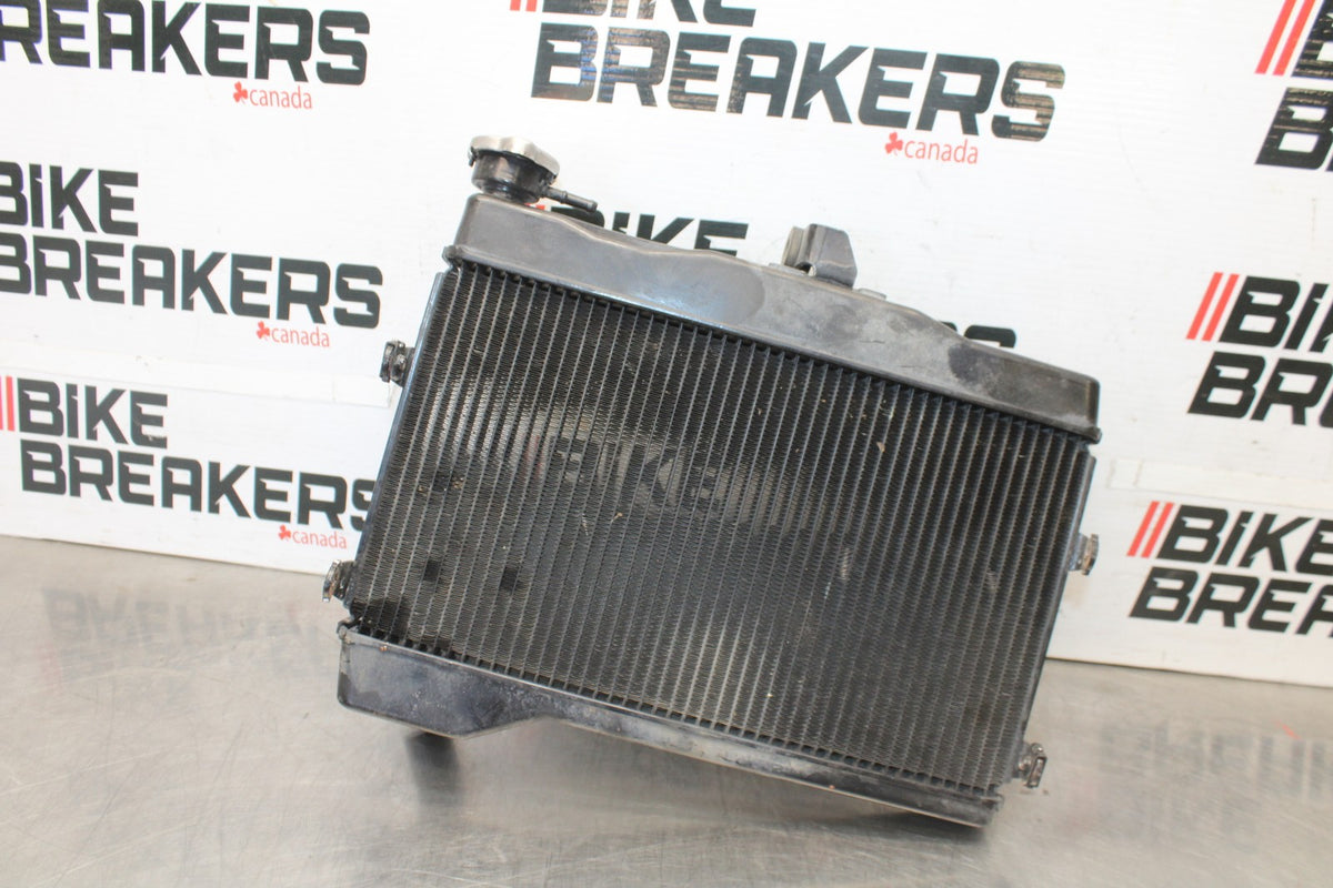 23-24 YAMAHA MT-07 ENGINE RADIATOR MOTOR COOLER COOLING RADIATER BB927