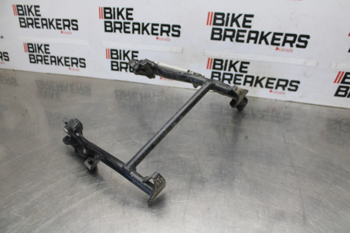 20-23 BMW F900R CENTER MAIN STAND BB923