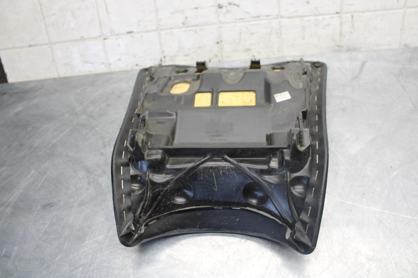 2015 Kawasaki Ninja 300 EX300B ABS FRONT DRIVERS SEAT PAD SADDLE BB518