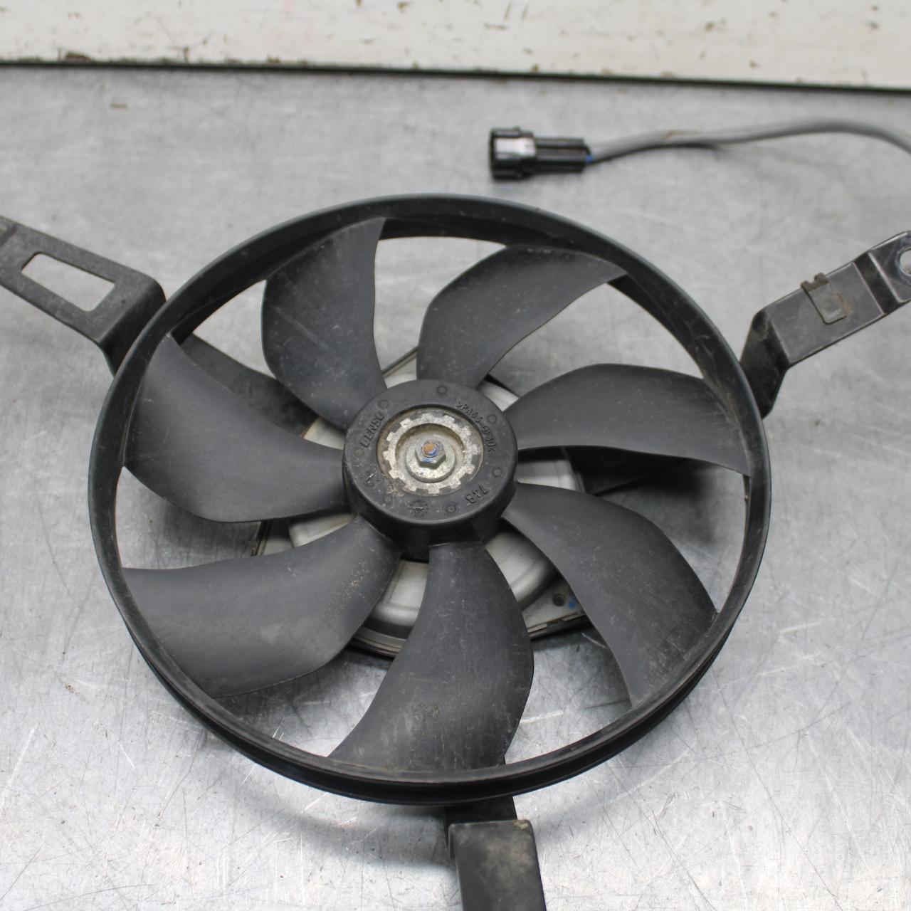 21 KAWASAKI NINJA ZX6R ENGINE RADIATOR COOLING FAN 59502-0623 BB647