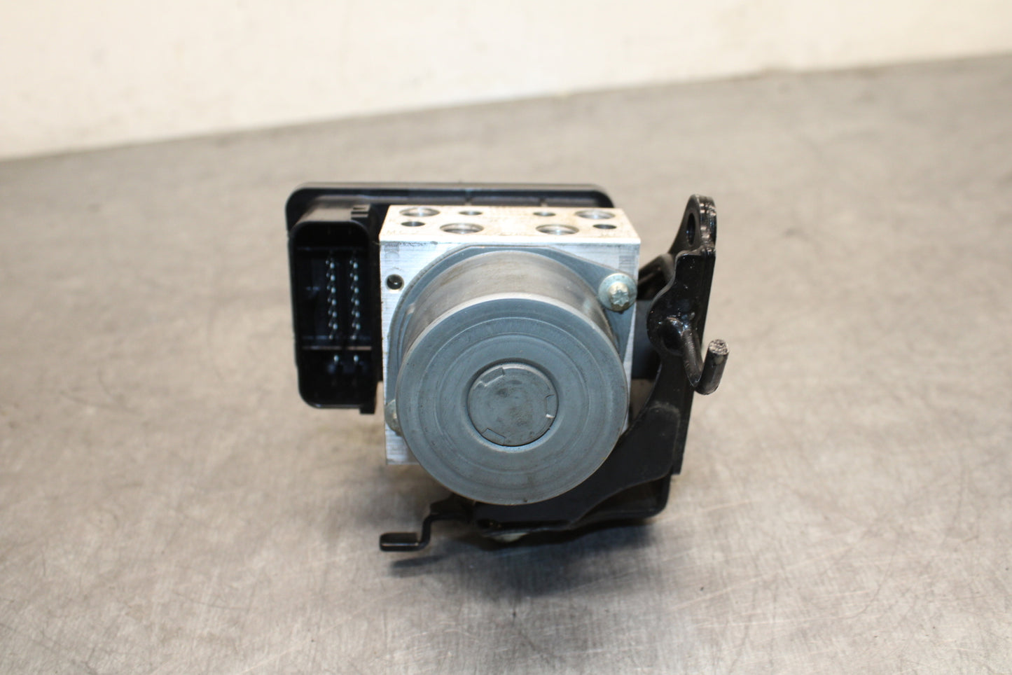 12-17 KAWASAKI NINJA 650 ABS PUMP UNIT MODULE BB129