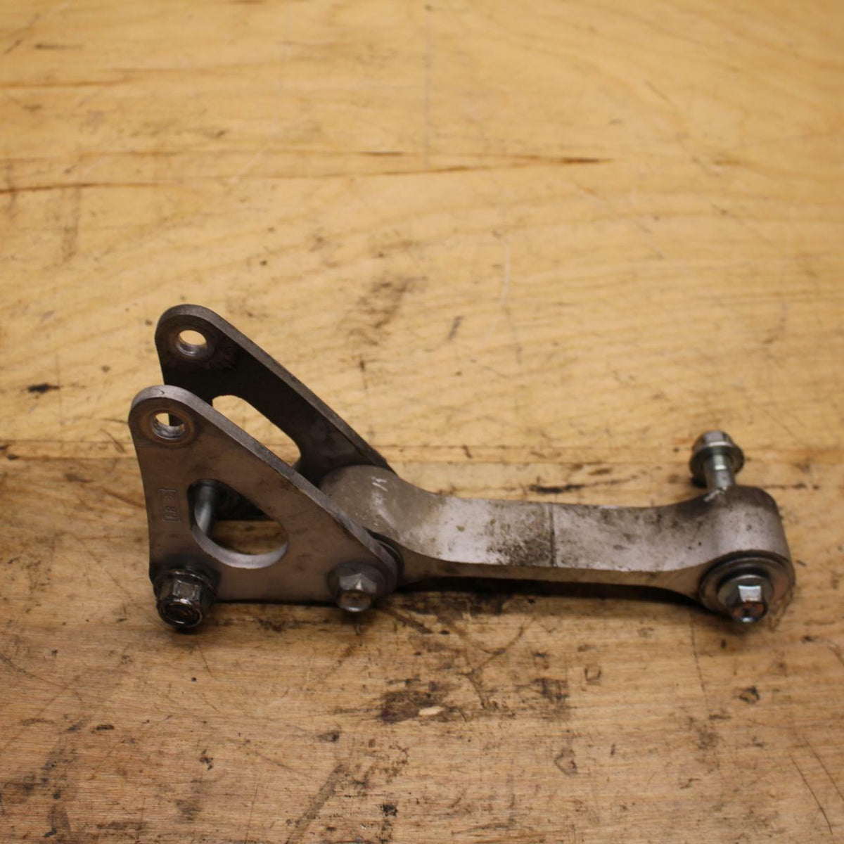 11-17 SUZUKI GSXR750 REAR DOGBONE SHOCK LINKAGE LINK BB320