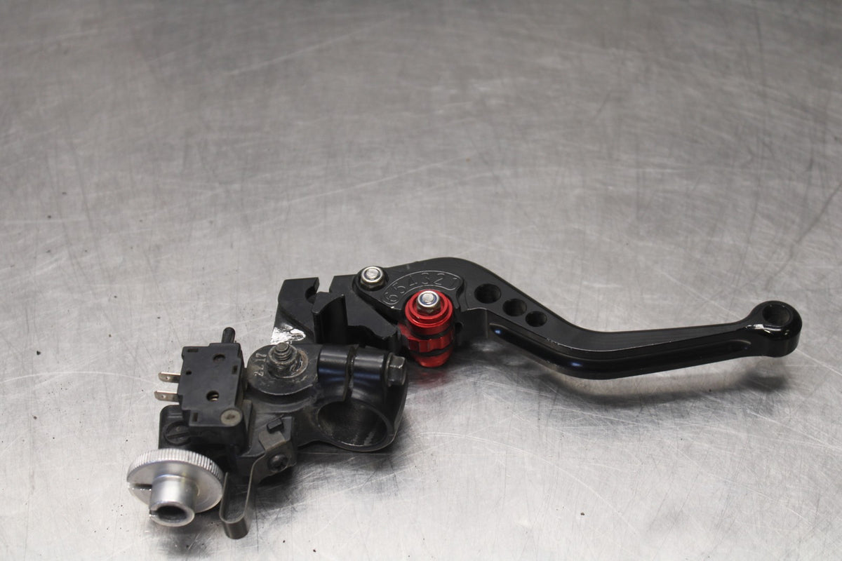 03 YAMAHA YZF R1 AFTERMARKET CLUTCH PERCH MOUNT WITH LEVER  BB895
