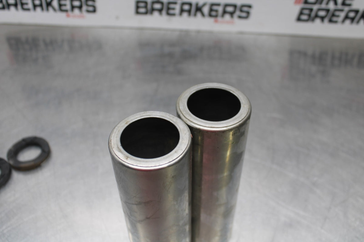 06 KAWASAKI VULCAN 900 FRONT FORK LOWER COVERS BOTTOM GUARDS SHIELD COWL  BB799