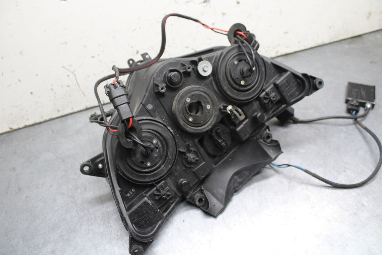 08-09 SUZUKI GSXR600 FRONT HEADLIGHT HEAD LIGHT LAMP BB728