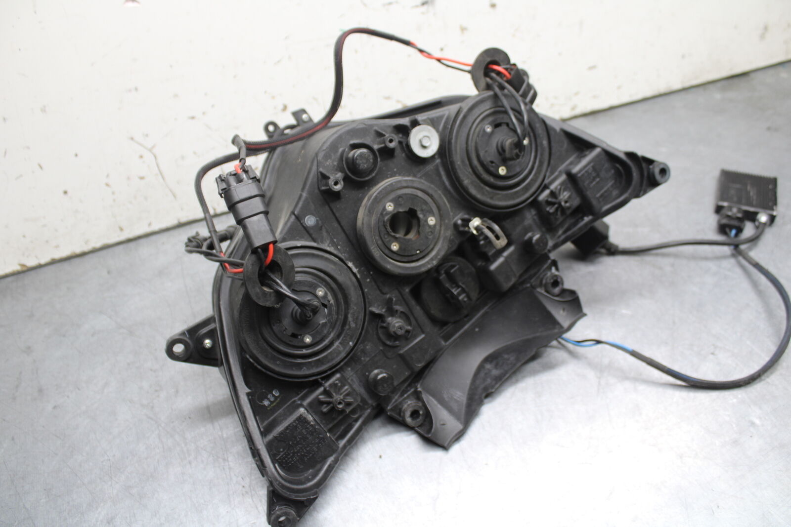 08-09 SUZUKI GSXR600 FRONT HEADLIGHT HEAD LIGHT LAMP BB728