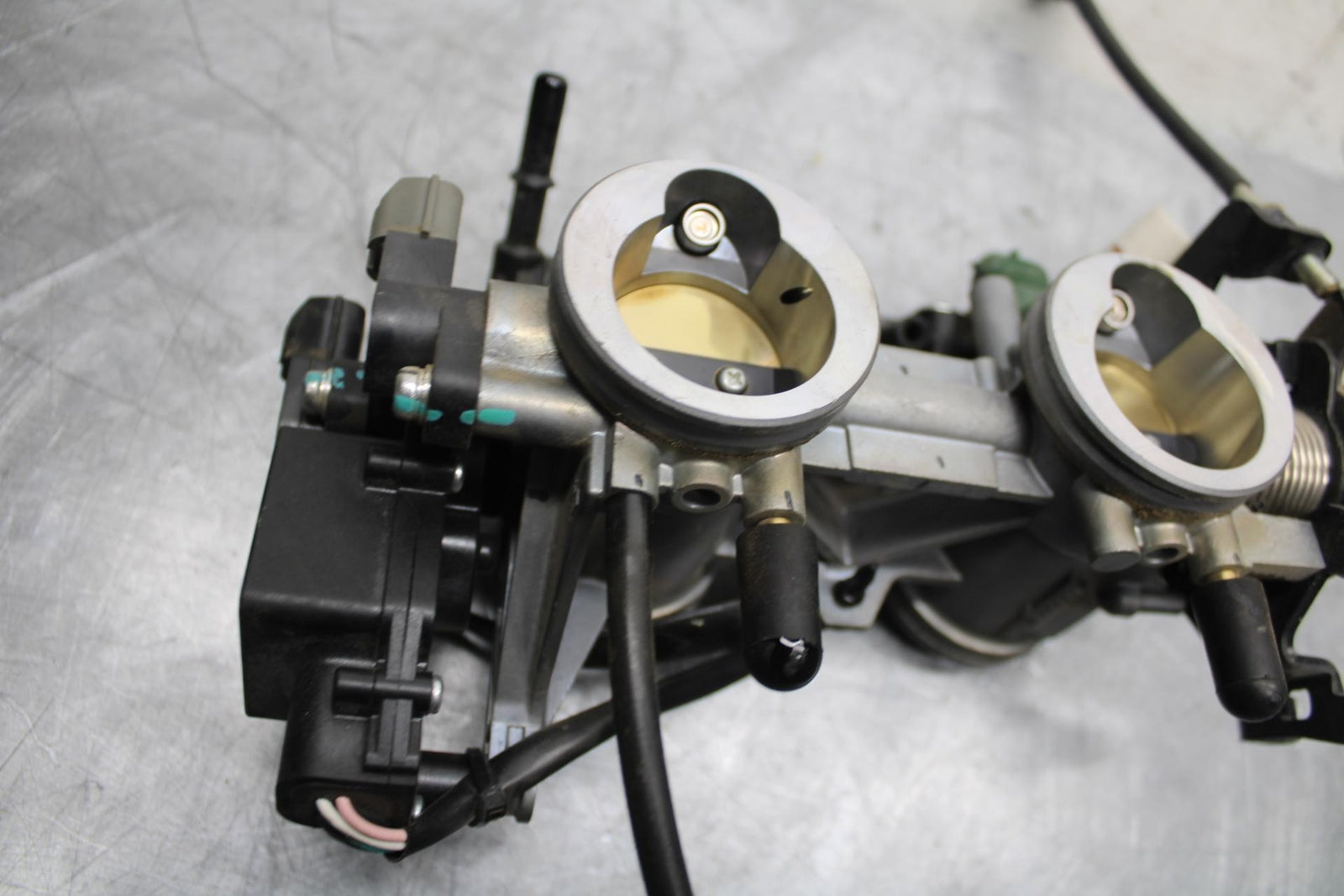 15-17 KAWASAKI EX 650 NINJA  EX 650 ABS FUEL INJECTORS / THROTTLE BODIES BB494