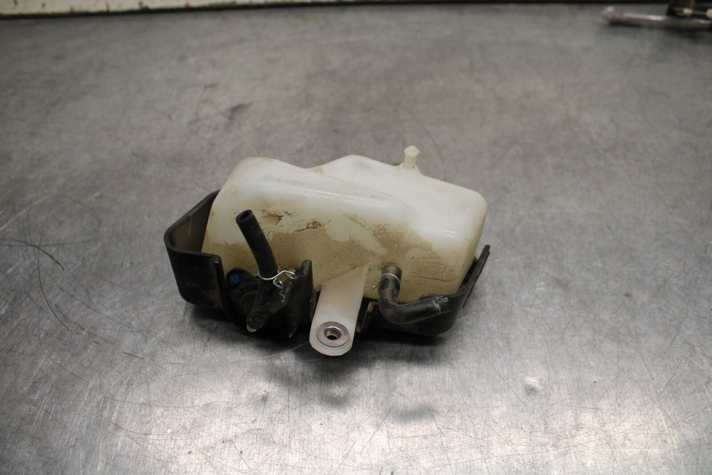 19-24 YAMAHA R3 COOLANT WATER TANK RESERVOIR BOTTLE BB736
