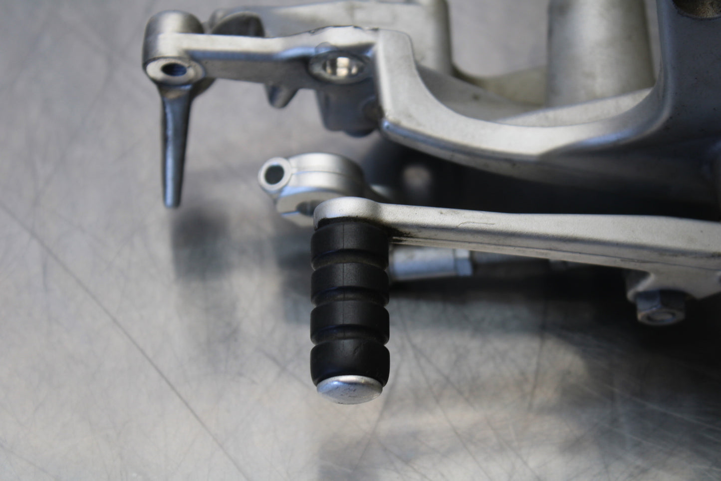 06-12 BMW F800ST LEFT REARSET REAR SET FOOT PEG W SHIFTER BB144