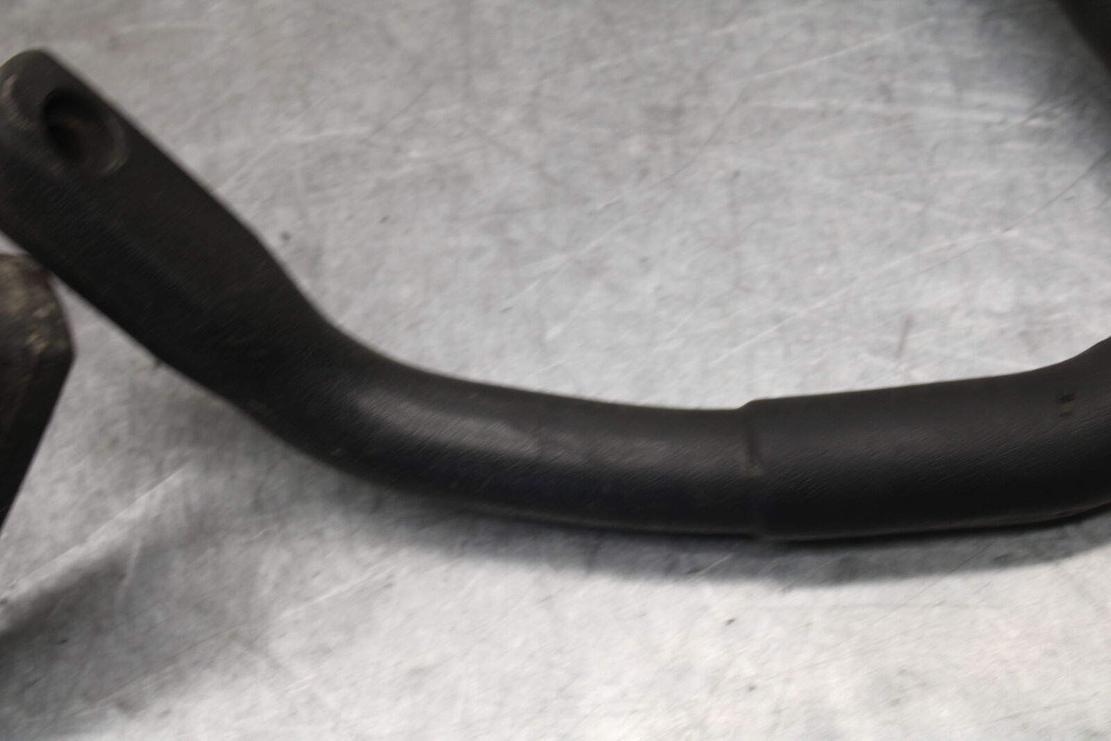 05-06 YAMAHA ROYAL STAR PASSENGER REAR SEAT GRAB BAR HANDLE SET BB697