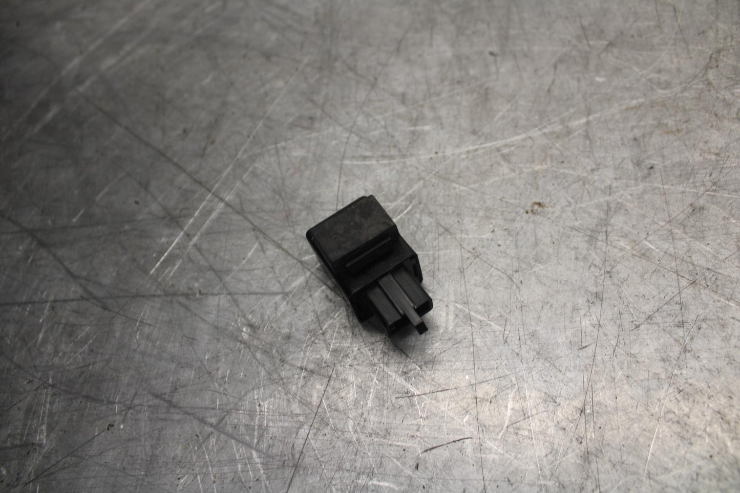 19-20 KAWASAKI NINJA ZX6R TURN SIGNAL BLINKER RELAY FLASHER SWITCH BB517