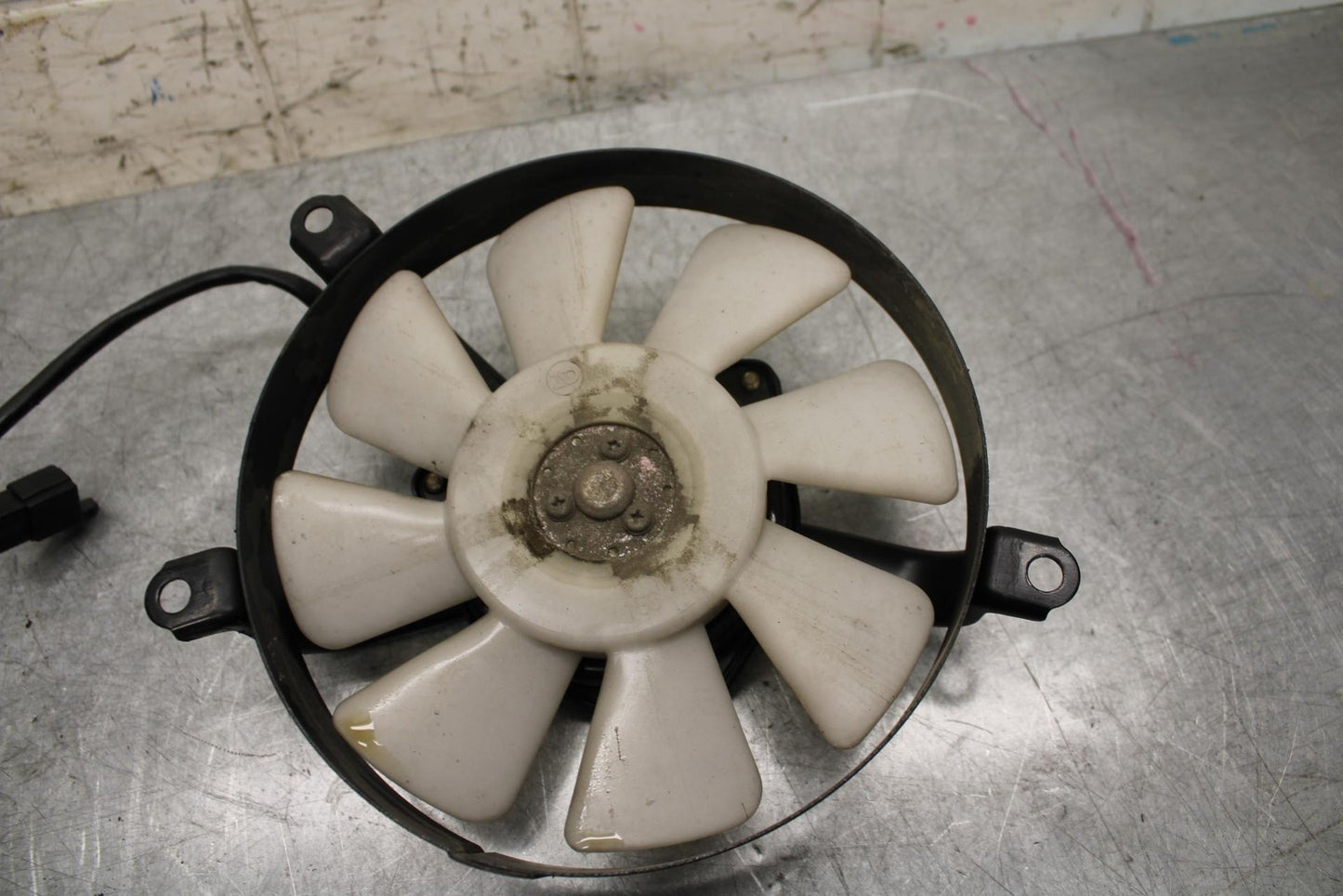 2001 Kawasaki Ninja ZX6 ZX600E ENGINE RADIATOR COOLING FAN BB547