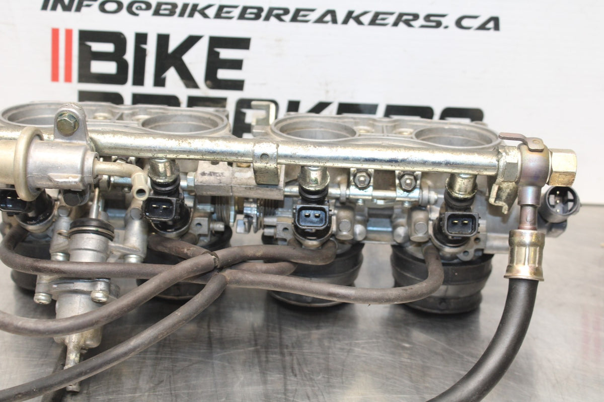 01-06 HONDA CBR600F4I MAIN FUEL INJECTORS / THROTTLE BODIES BB778