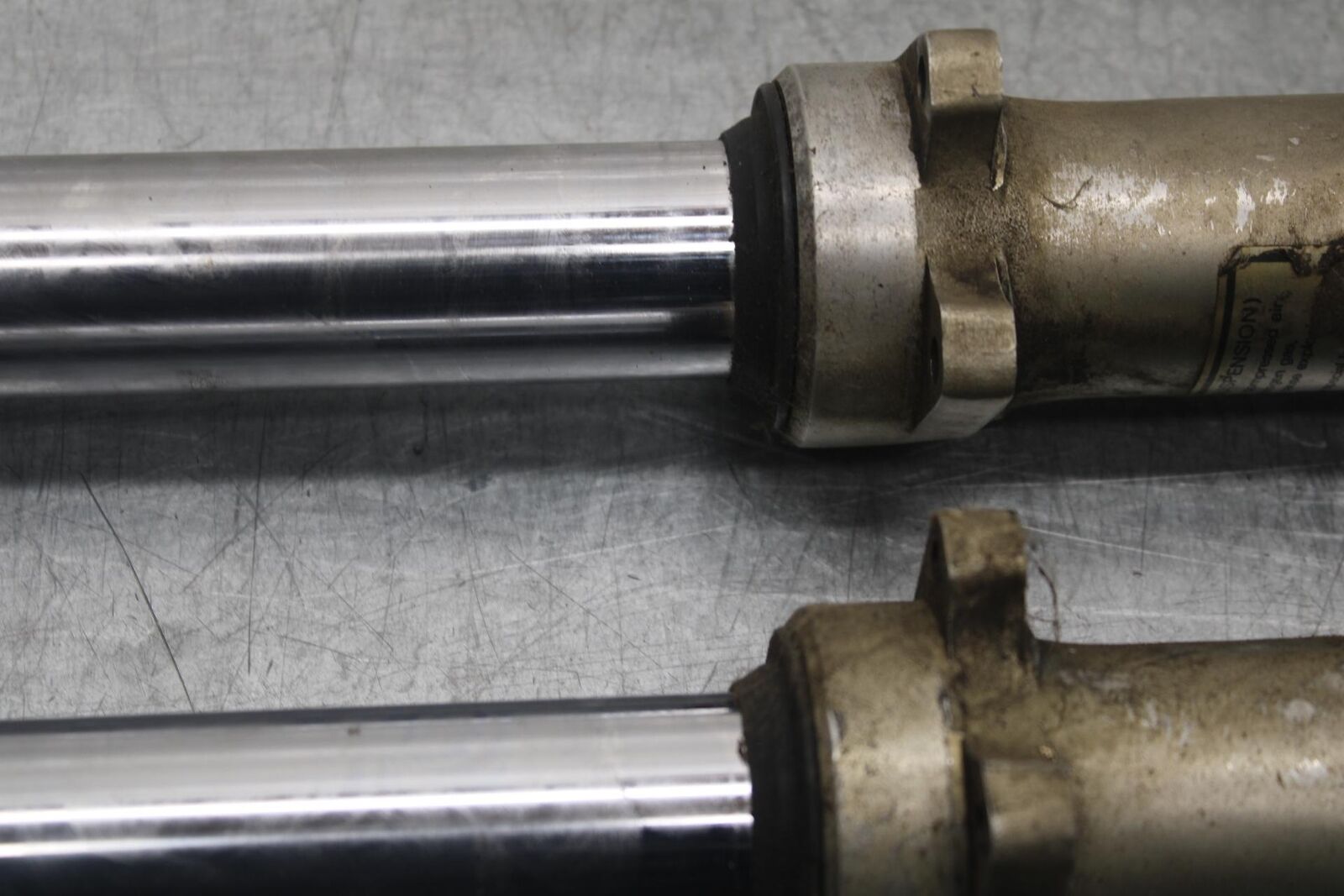 1988 Yamaha FZ600 FRONT FORKS SHOCK SUSPENSION SET PAIR BB601